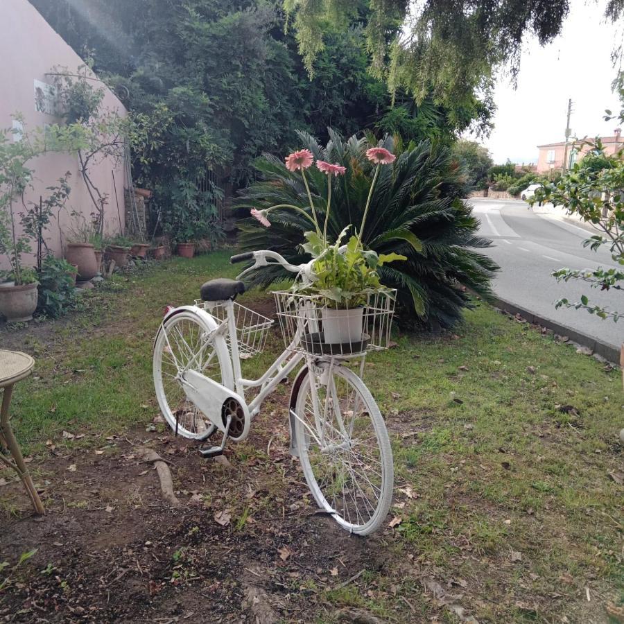 Da Tea Bed and Breakfast San Teodoro  Exterior foto